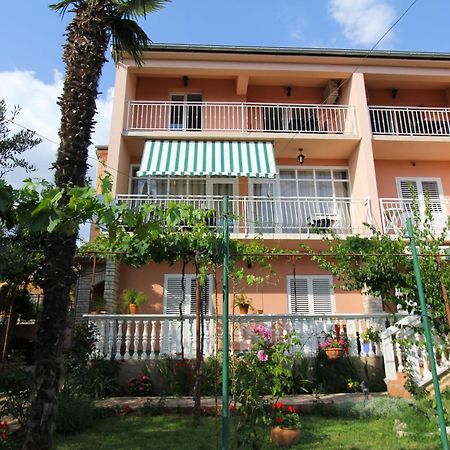 Apartmani Roje Sveti Filip I Jakov Exterior photo