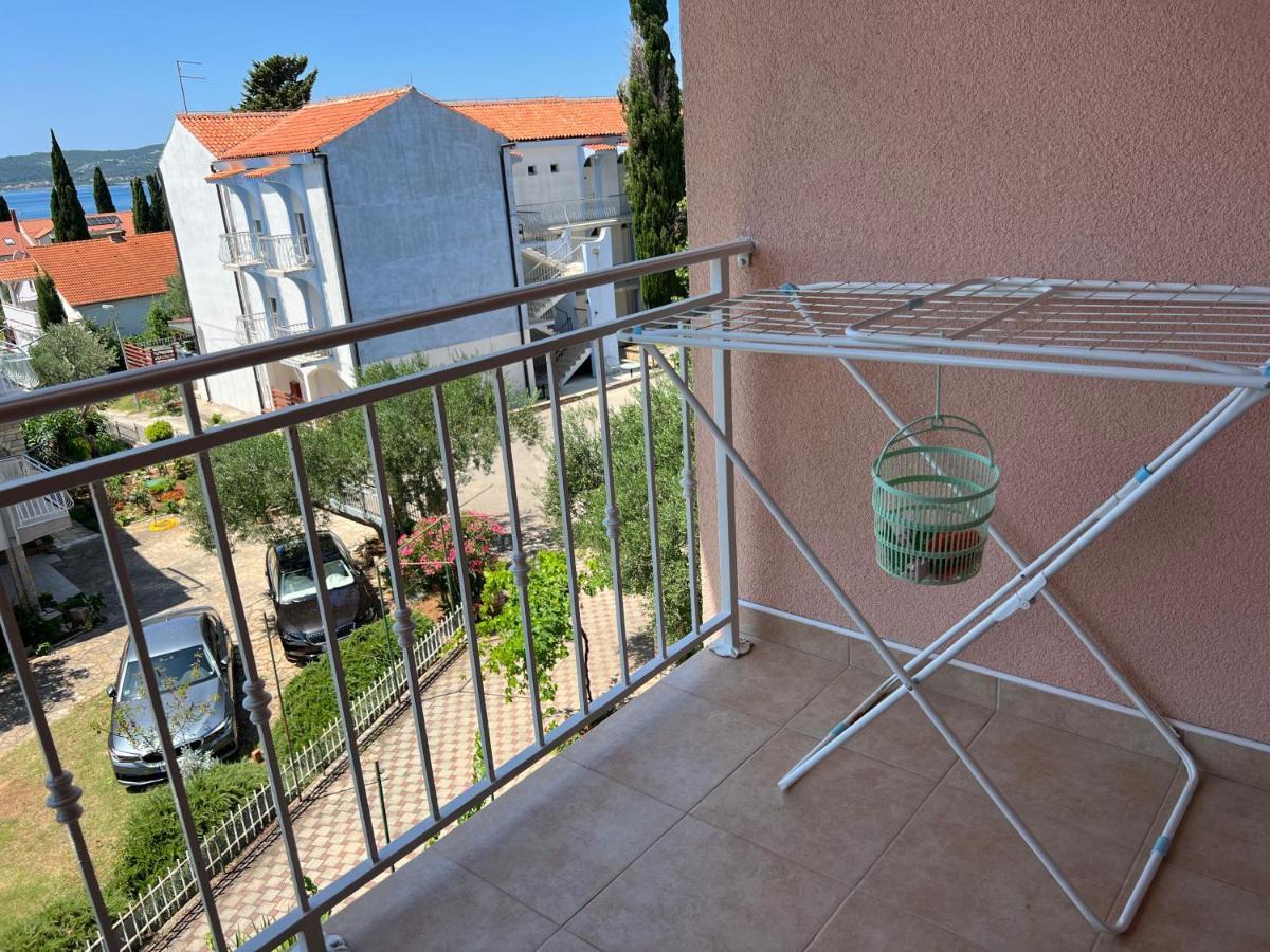 Apartmani Roje Sveti Filip I Jakov Exterior photo
