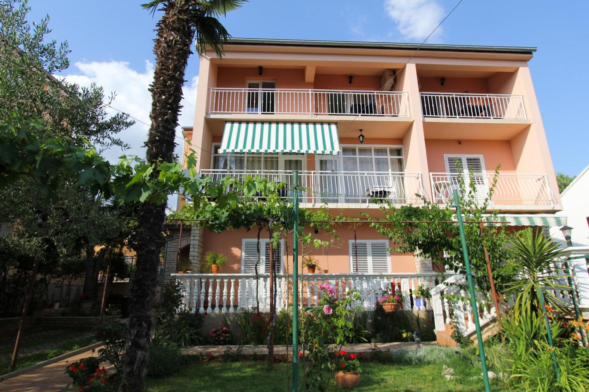 Apartmani Roje Sveti Filip I Jakov Exterior photo